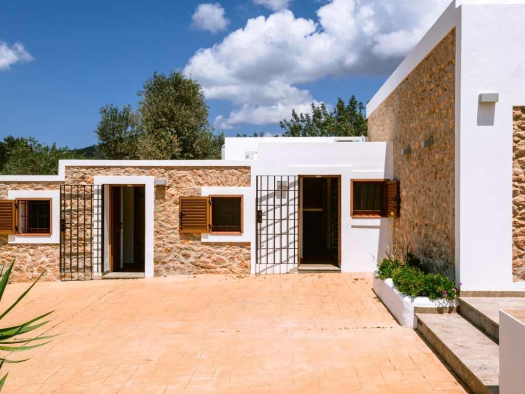 Can Pep Luis Can Pep Mortera Is Located In The Beautiful Countryside Near To Playa Den Bossa Sant Jordi de ses Salines Kültér fotó